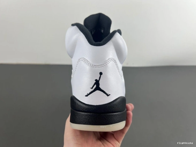 AIR 5 DD0587-110 JORDAN BLACK' 'WHITE RETRO 0927